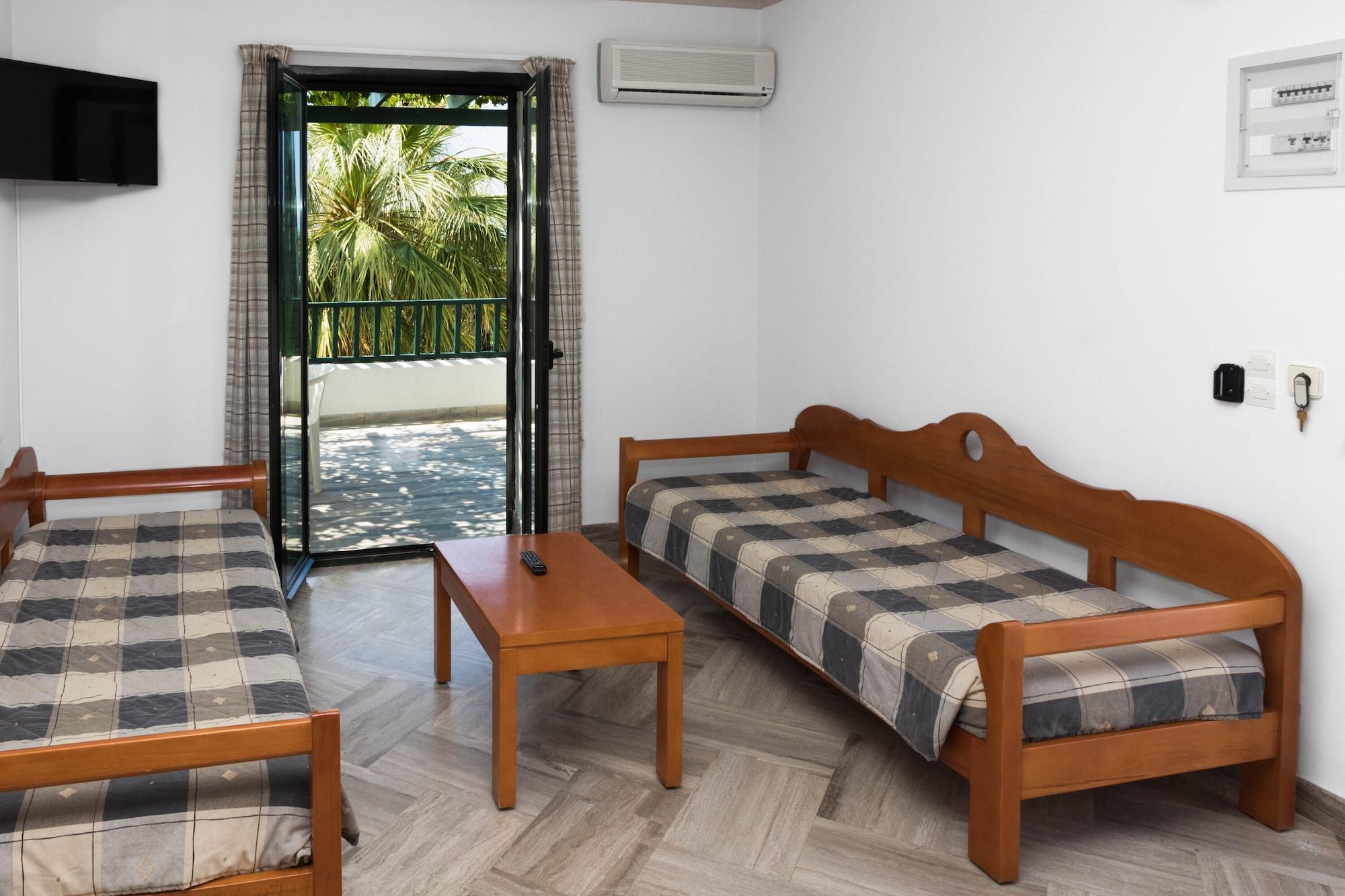 Otel Anna Maria Village